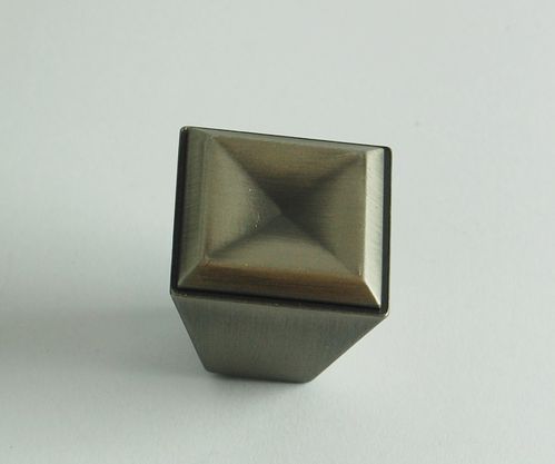 28 x 28mm Pewter Square knob