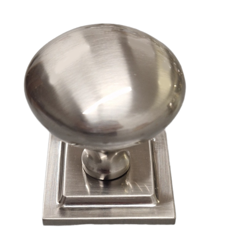 38mm Brushed Nickel knob with Square backplate